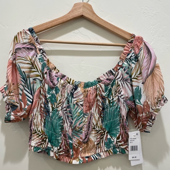 Hurley Palmetto Sunset Floral Print Short Puff Sleeve
Smocked Crop Top - Picture 6 of 6